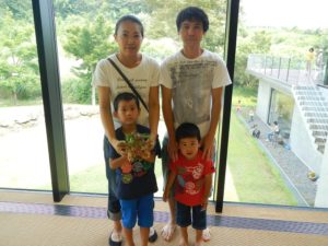 “ママ、作っ展”にトピアリー登場