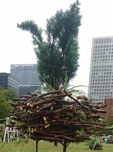 物語の想像が広がる作品を出展～日比谷GS～